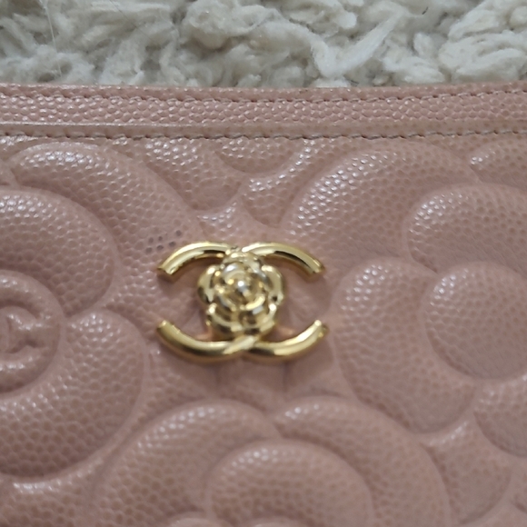 Chanel Pink Quilted Leather Wallet - Picture 4 of 10